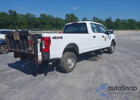 2017 Ford F-250 Xl из США, поврежденный, VIN 1FT7W2B62HED11566